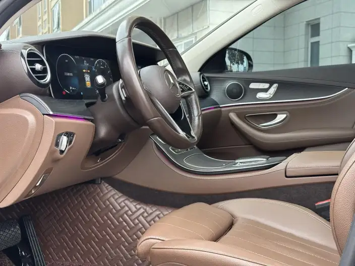 Mercedes-Benz E-Class 2022 Model E 300 L Fashion Model sedan – фото 9