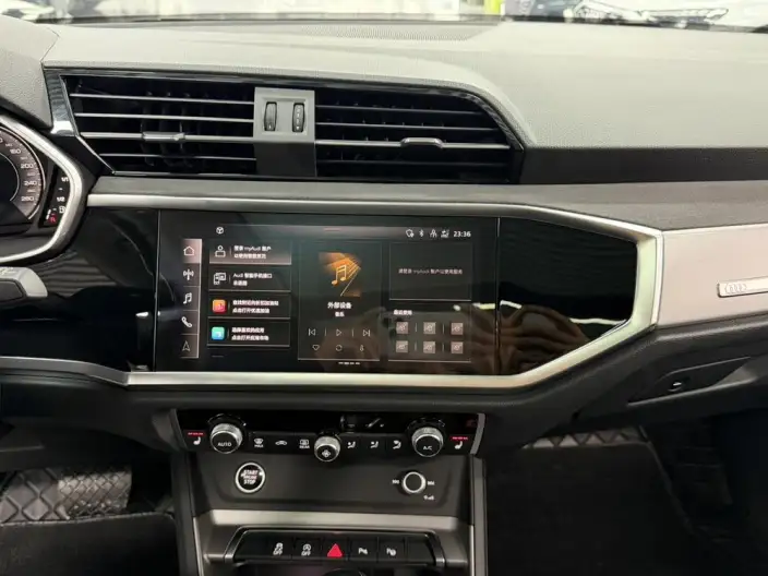 AUDI Q3 2022 Model 35 TFSI Fashion Dynamic Model – фото 9