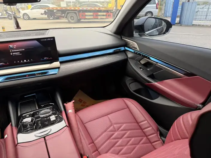 BMW 5 Series 2025 Model Facelift 530Li Exclusive Model M Sports Set – фото 7