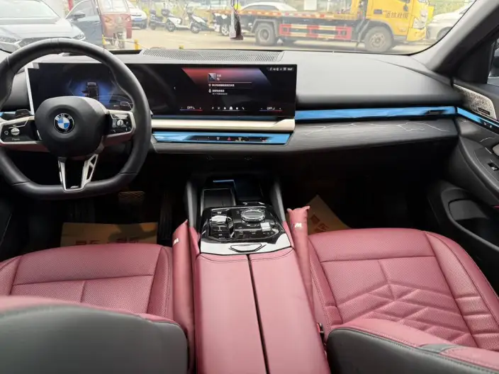 BMW 5 Series 2025 Model Facelift 530Li Exclusive Model M Sports Set – фото 8