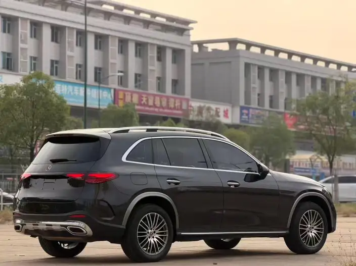 Mercedes-Benz GLC 2023 Model Facelift GLC 300 L 4MATIC Dynamic Model 7 seat – фото 5