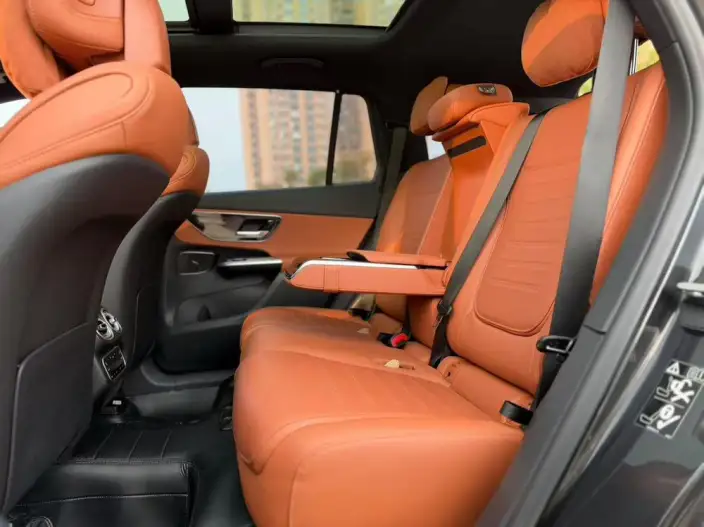 Mercedes-Benz GLC 2023 Model Facelift GLC 300 L 4MATIC Dynamic Model 7 seat – фото 8