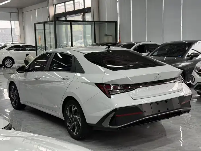 Hyundai Ioniq 2023 Model 1.5L CVT LUX Premium Edition – фото 4