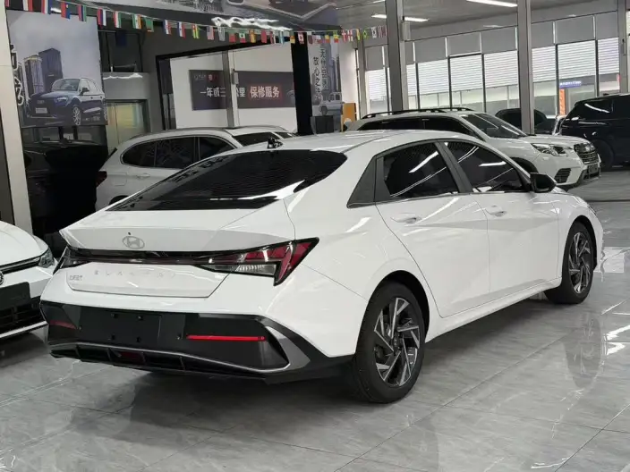 Hyundai Ioniq 2023 Model 1.5L CVT LUX Premium Edition – фото 6