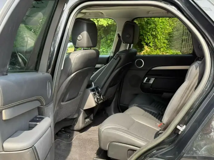 Land Rover Discovery 2023 Model Facelift 300PS S – фото 8