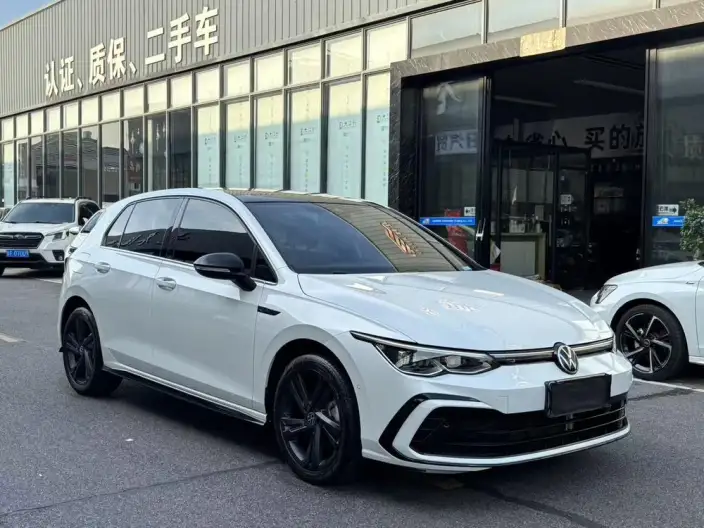 Volkswagen Golf 2021 Model 280TSI DSG R-Line – фото 3