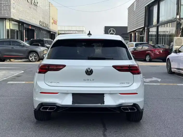 Volkswagen Golf 2021 Model 280TSI DSG R-Line – фото 5