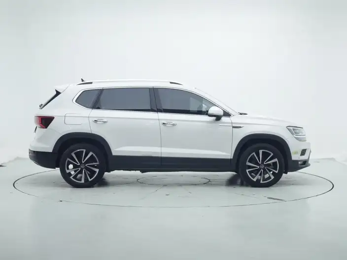 Volkswagen Tharu 2021 Model 280TSI 2WD Deluxe Edition PLUS – фото 8