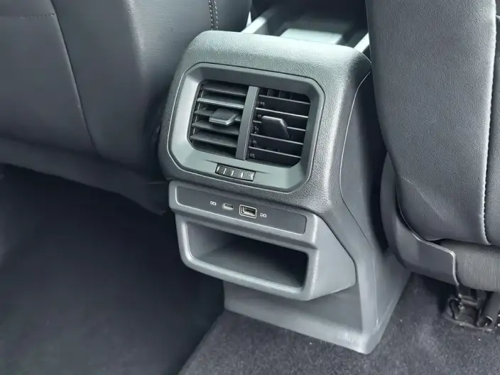 Volkswagen Tharu 2021 Model 280TSI 2WD Deluxe Edition PLUS – фото 10