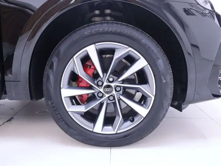 Audi Q5L 2024 Model 40TFSI Luxury Dynamic Model – фото 5