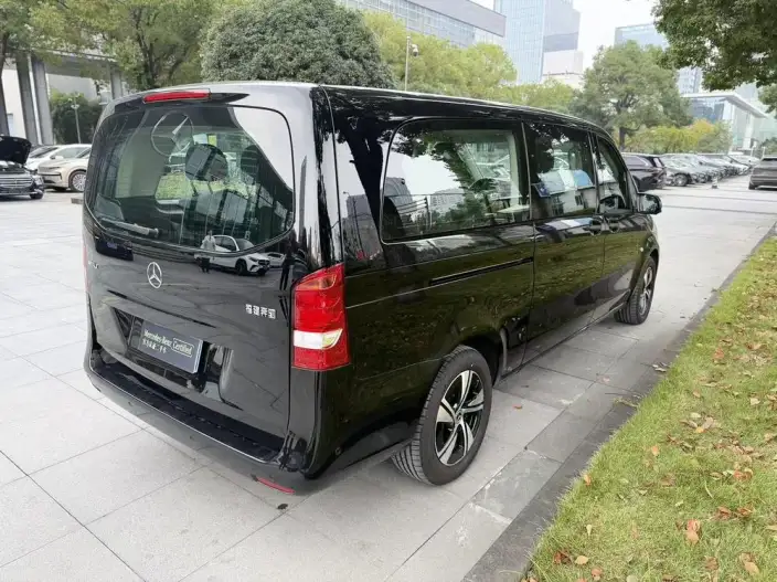 Viano 2024 Model 2.0T Business Edition 7 seat – фото 7
