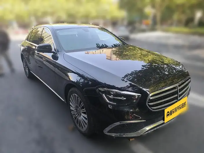 Mercedes-Benz E-Class 2023 Model E 300 L Luxury Model sedan – фото 3