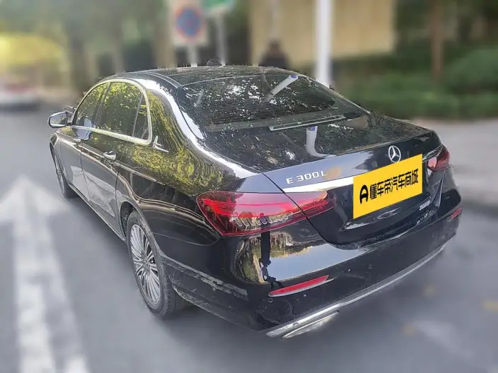 Mercedes-Benz E-Class 2023 Model E 300 L Luxury Model sedan – фото 4