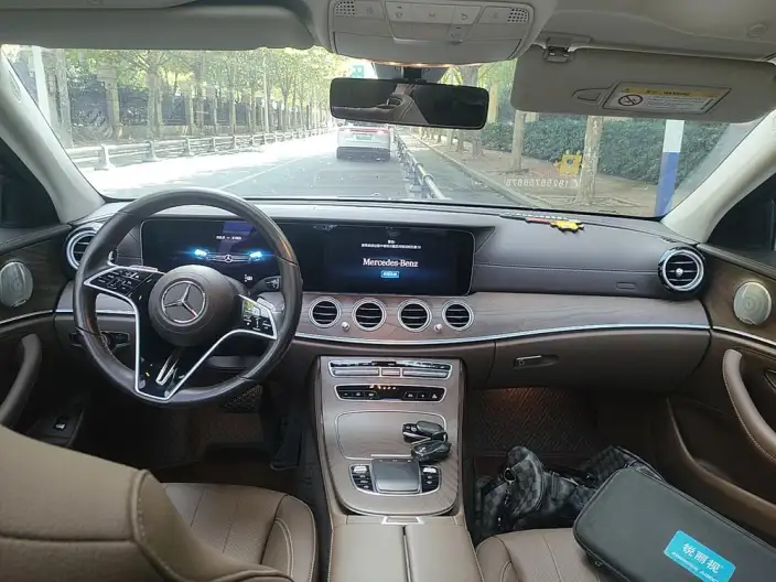 Mercedes-Benz E-Class 2023 Model E 300 L Luxury Model sedan – фото 5
