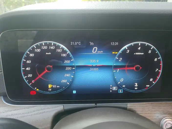 Mercedes-Benz E-Class 2023 Model E 300 L Luxury Model sedan – фото 6