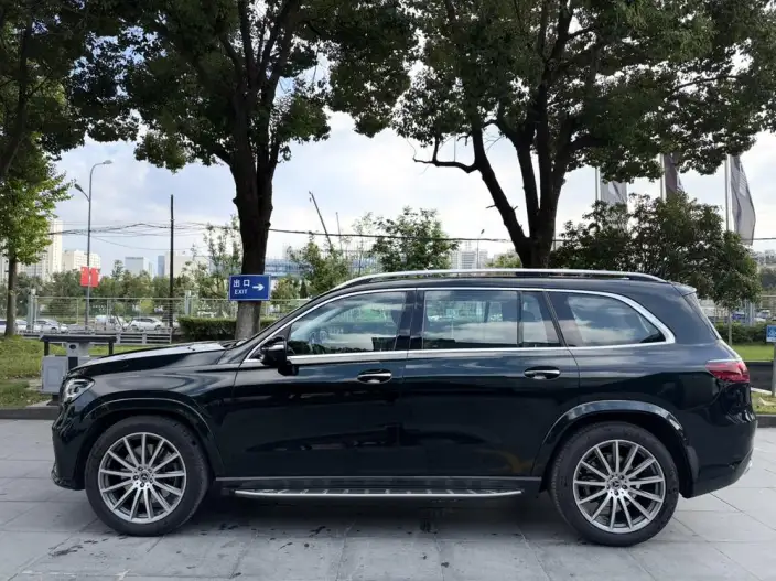 Mercedes-Benz GLS 2024 Model GLS 450 4MATIC Luxury Model – фото 4