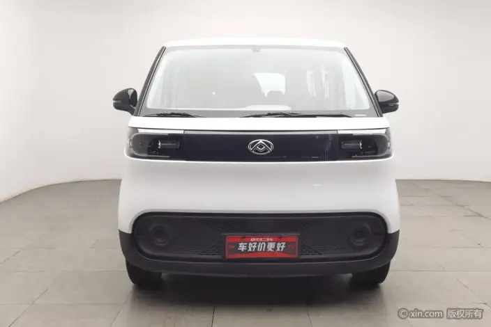 Maxus Dana V1 2025 Model V1 Short axis Low top Gran Edition 42kWh