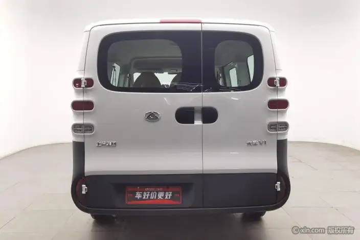 Maxus Dana V1 2025 Model V1 Short axis Low top Gran Edition 42kWh