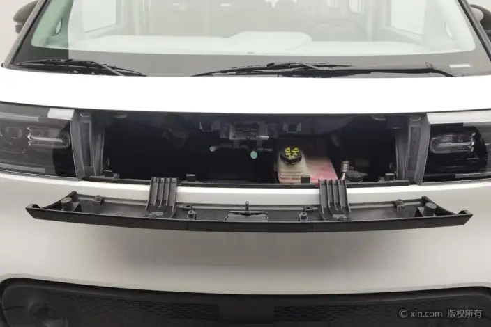 Maxus Dana V1 2025 Model V1 Short axis Low top Gran Edition 42kWh – фото 10