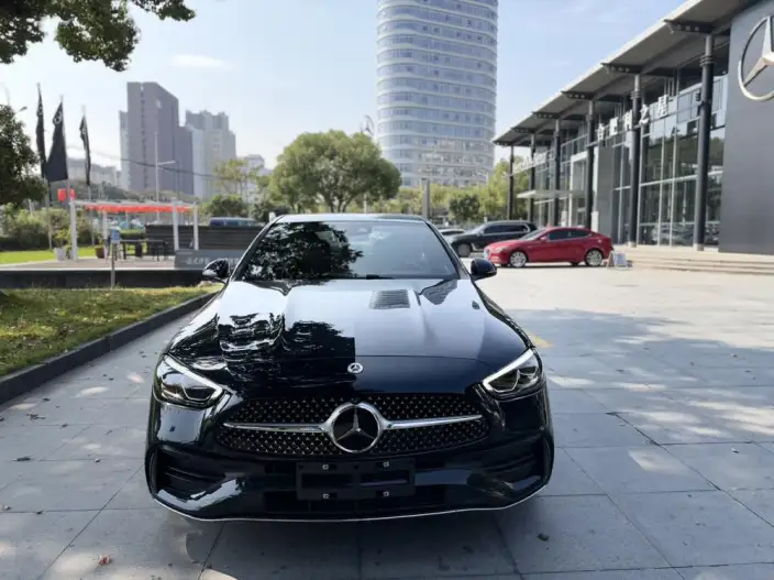 Mercedes-Benz C-Class 2026 Model C 260 L Sports sedan – фото 2