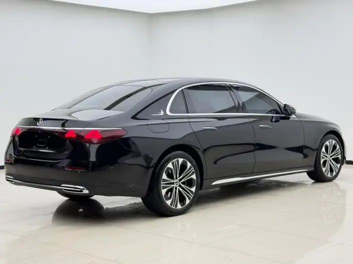 Mercedes-Benz E-Class 2025 Model E 300 L Luxury Model sedan – фото 6