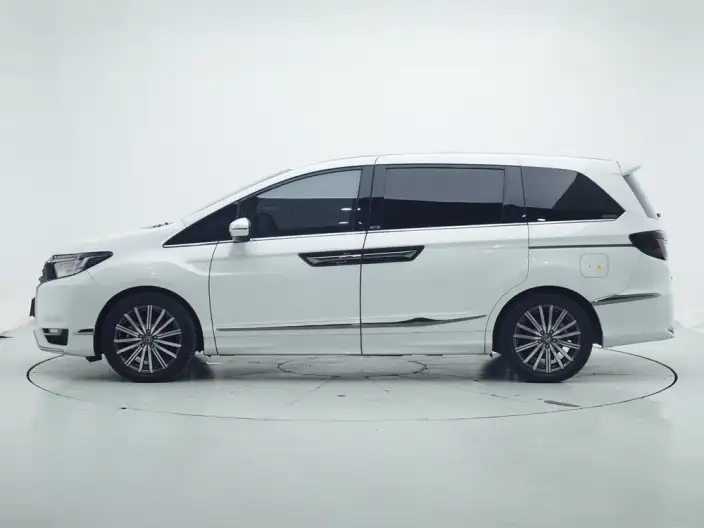 Honda Elysion 2022 Model 2.0L Hybrid Supreme Edition – фото 4
