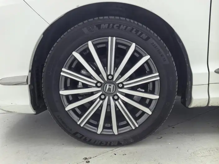 Honda Elysion 2022 Model 2.0L Hybrid Supreme Edition – фото 9