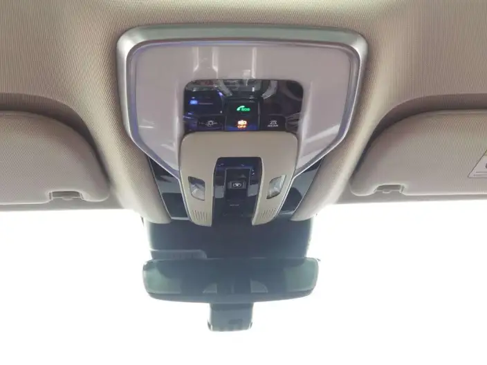 Hongqi H5 2024 Model 2.0T Automatic Smart Flag Enjoy Edition – фото 9