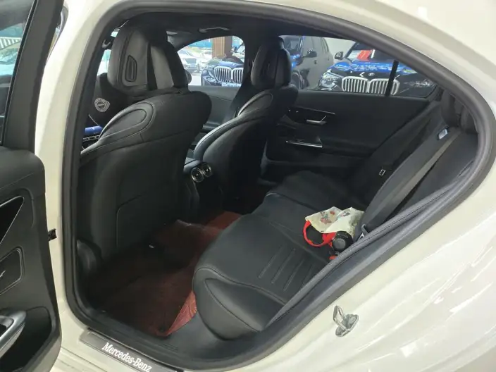 Mercedes-Benz C-Class 2023 Model C 260 L Sports Edition – фото 10