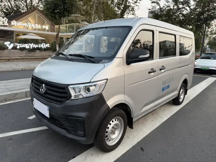 Kawei V3 2023 Model 1.3L Manual Petrol Standard Model 7 seat Passenger car DK13C – фото 1