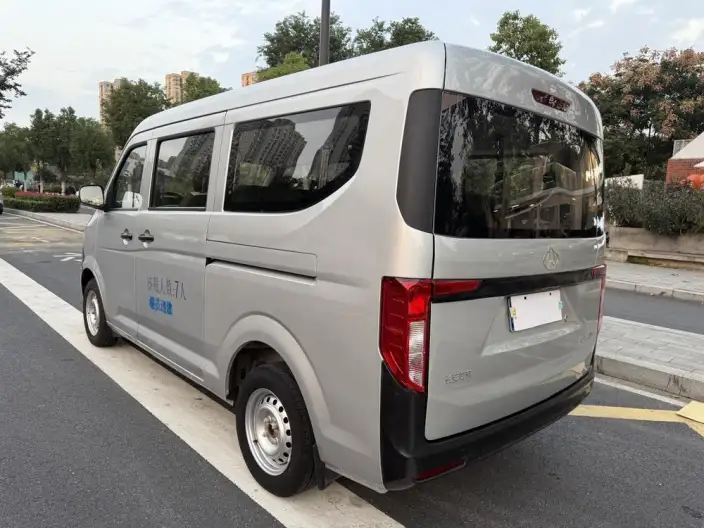 Kawei V3 2023 Model 1.3L Manual Petrol Standard Model 7 seat Passenger car DK13C – фото 5