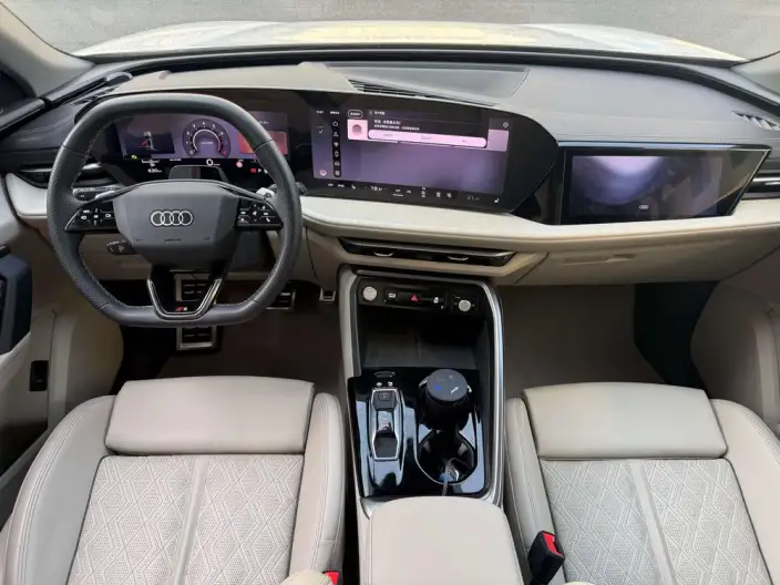 Audi Q5L 2026 Model 2.0T 10M Users Edition Edition – фото 8