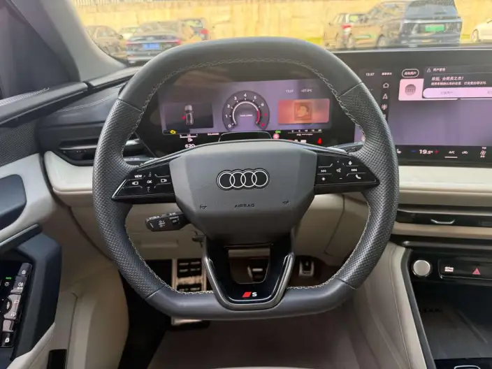 Audi Q5L 2026 Model 2.0T 10M Users Edition Edition – фото 10