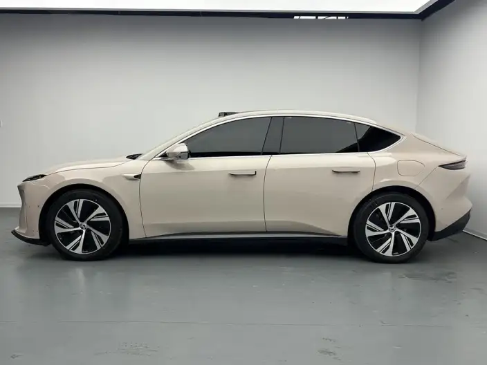 NIO ET5 2022 Model 75kWh – фото 4