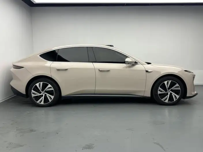 NIO ET5 2022 Model 75kWh – фото 8