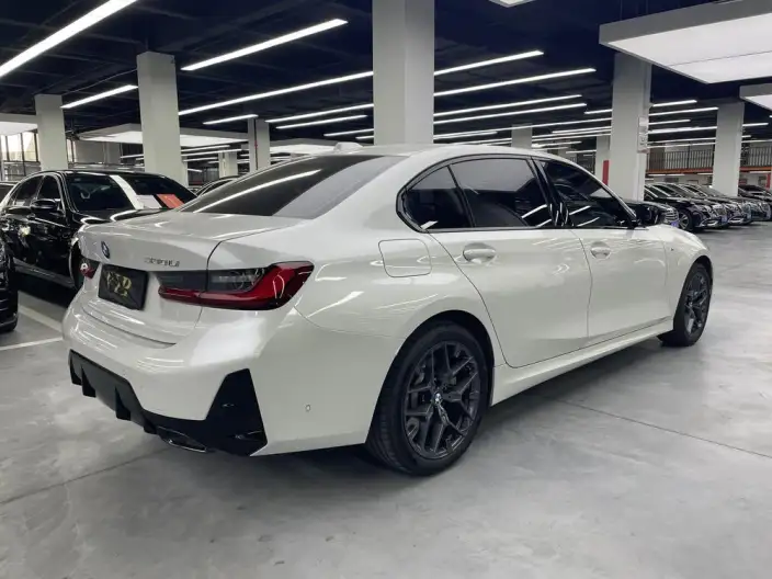 BMW 3 Series 2025 Model 330Li M Sports Night Set – фото 6