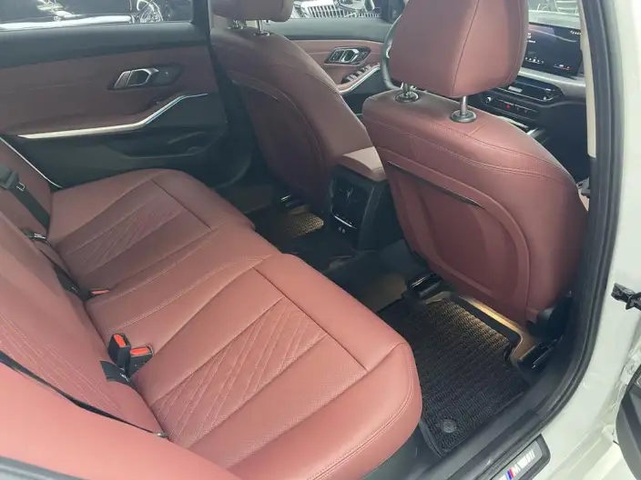 BMW 3 Series 2025 Model 330Li M Sports Night Set – фото 7