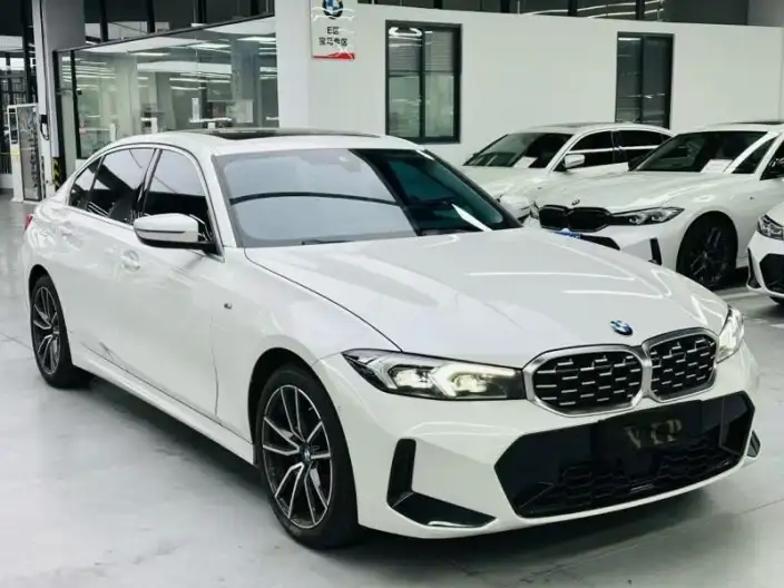 BMW 3 Series 2025 Model 325Li M Sports Set – фото 3