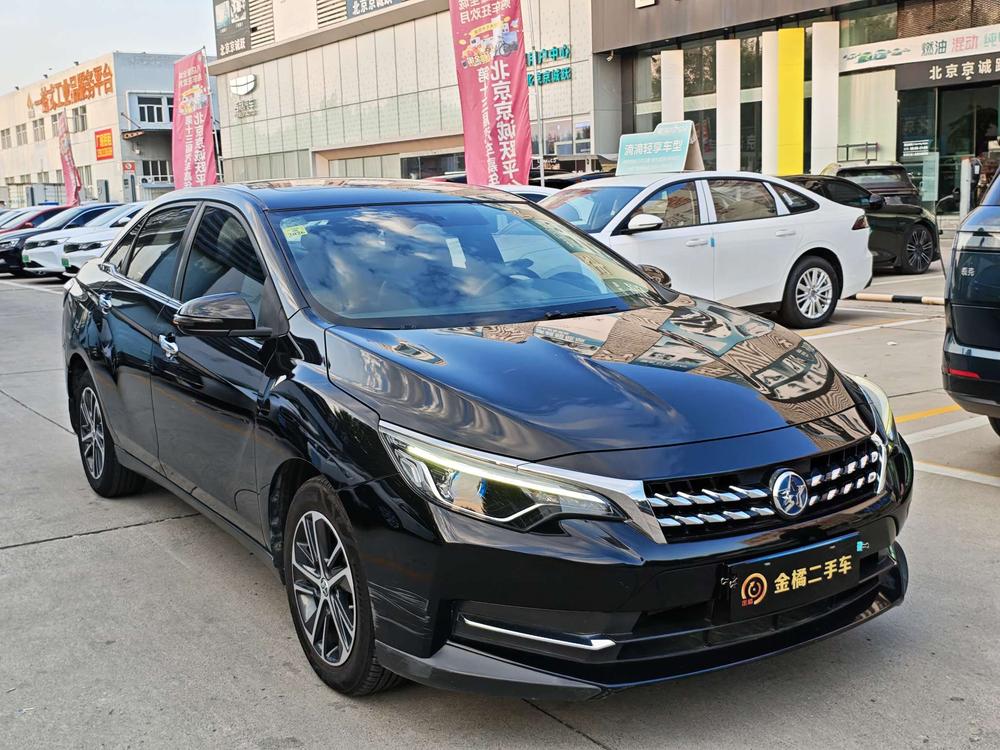 Venucia D60 Модель 2019 года 1.6L XL Manual Smart Connect Elite Edition