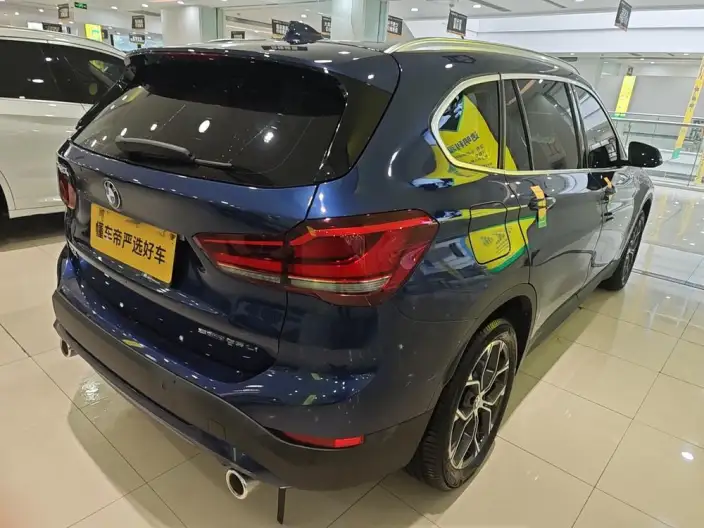 BMW X1 2021 Model sDrive25Li Leading Model – фото 4