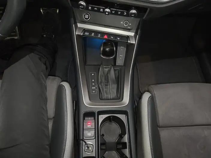 AUDI Q3 2022 Model 40 TFSI Fashion Dynamic Model – фото 9