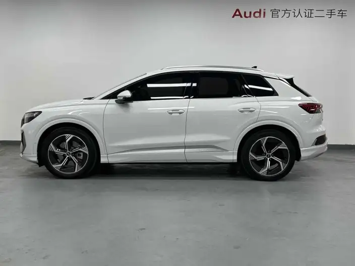 Audi Q4 e-tron 2024 Model 40 e-tron Genesis Edition – фото 4
