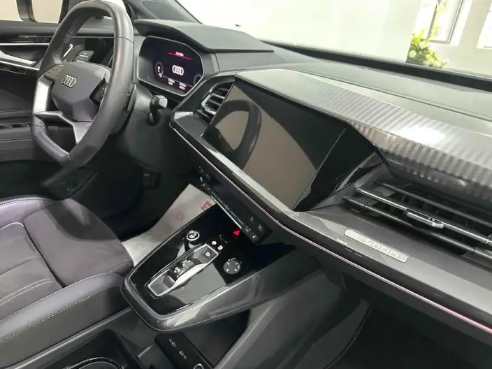 Audi Q4 e-tron 2024 Model 40 e-tron Genesis Edition – фото 10