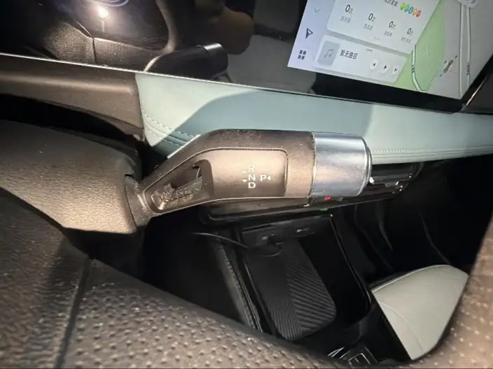 Geely Geometry E Firefly 2024 Model 401KM Xingguang – фото 5