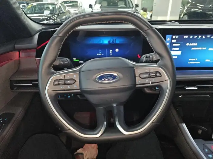 Ford Edge 2025 Model Ford Edge L 2.0T EcoBoost E Hybrid 4WD VII seat Supreme Model – фото 8