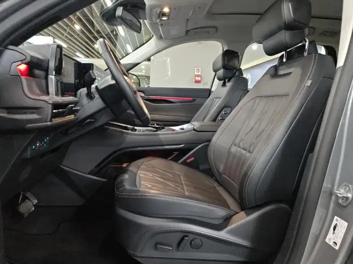 Ford Edge 2025 Model Ford Edge L 2.0T EcoBoost E Hybrid 4WD VII seat Supreme Model – фото 10