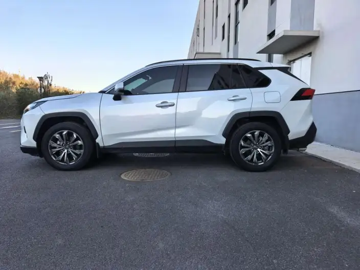 Toyota RAV4 2023 Model 2.0L CVT 2WD Fashion PLUS Edition – фото 4