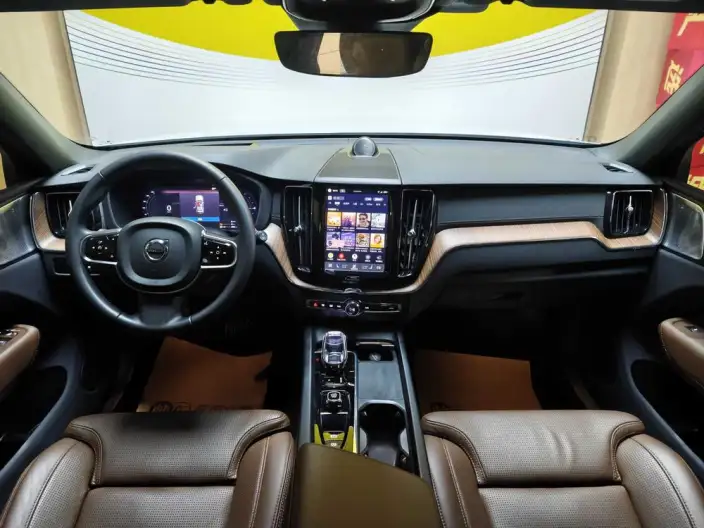 Volvo XC60 PHEV 2024 Model T8 4WD Long Battery Life Pro Smart Elegance Deluxe Edition – фото 5