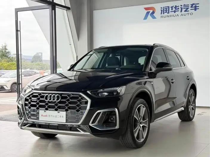 Audi Q5L 2022 Model 45T Luxury Dynamic Model – фото 1