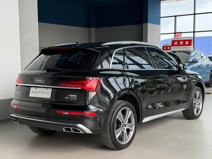 Audi Q5L 2022 Model 45T Luxury Dynamic Model – фото 4